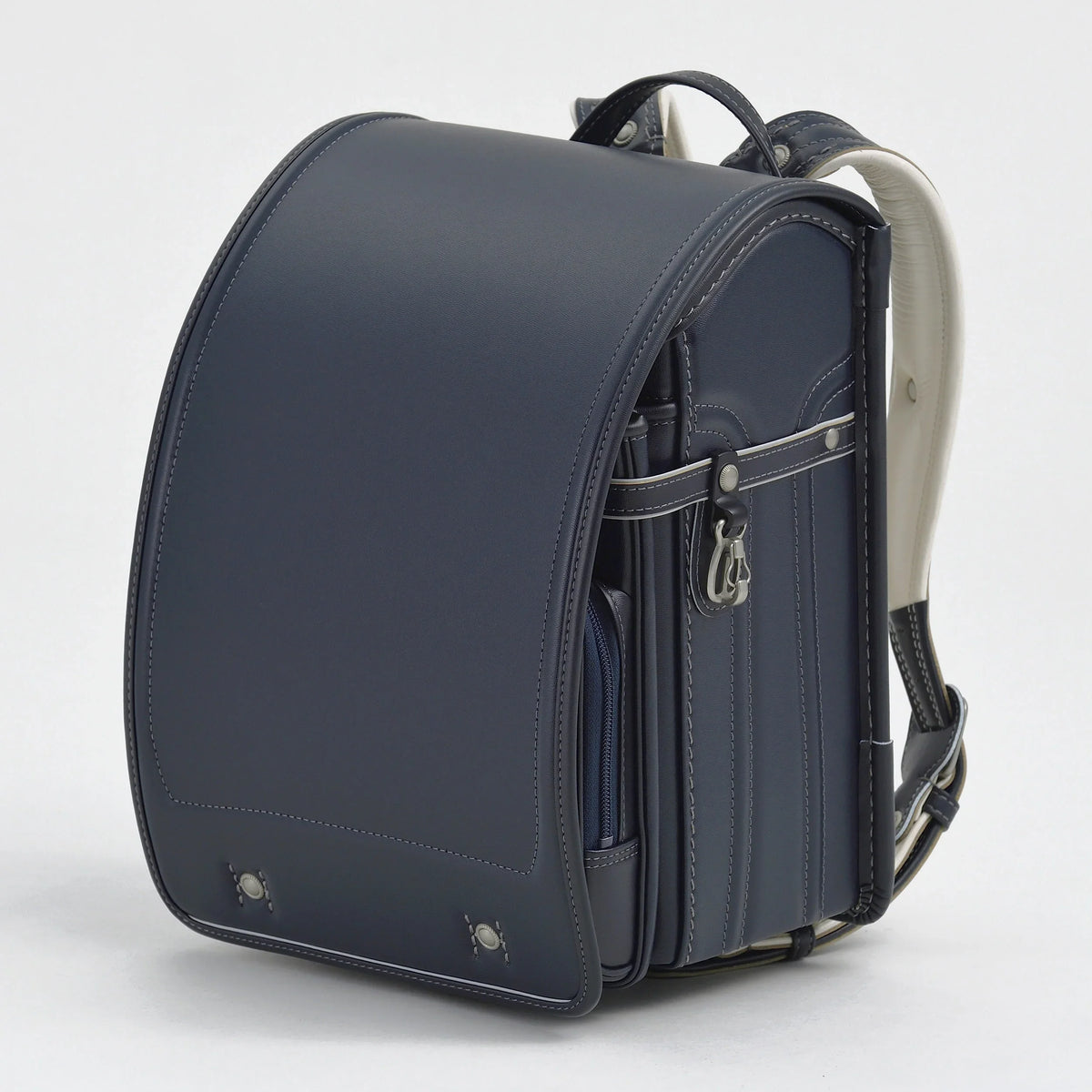 Bolca Randoseru by Murase Kabanko – navy blue Japanese randoseru backpack with white stitching and ergonomic straps