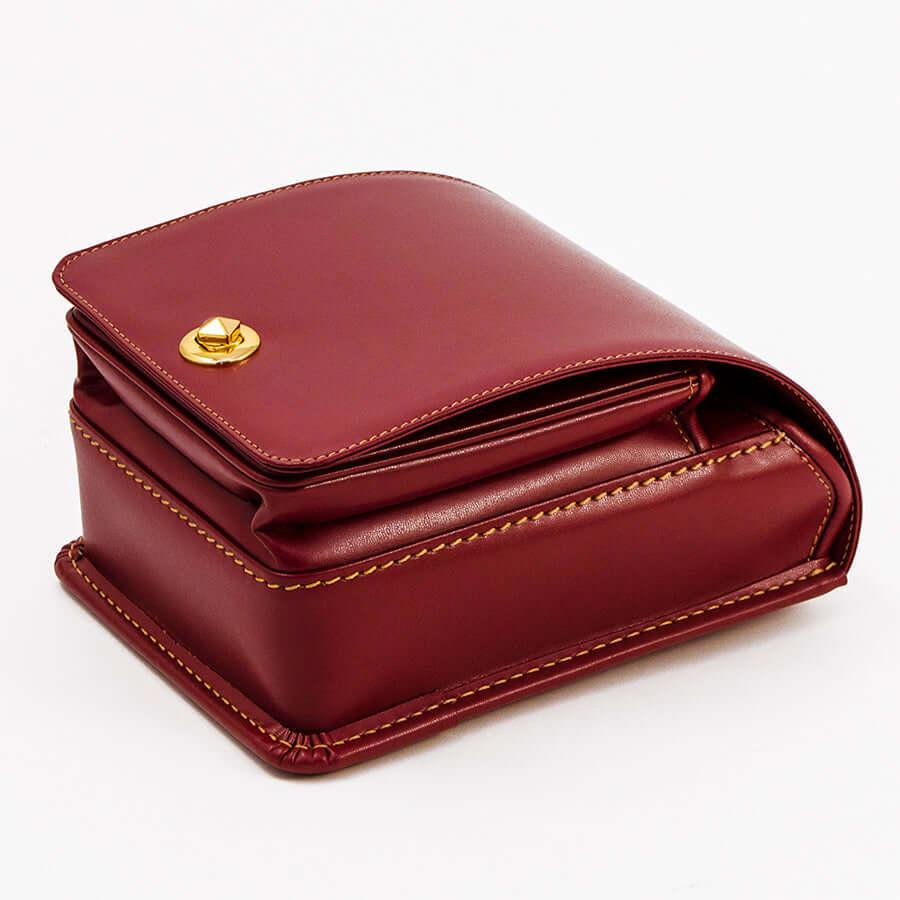 Murase Kabanko mini randoseru backpack in burgundy leather with gold clasp